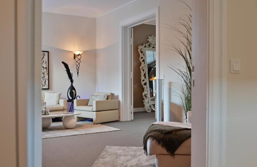 Flensburg Apartment | Luxus-Ferienwohnung in Flensburger Innenstadt - SCHMUCKSTÜCK