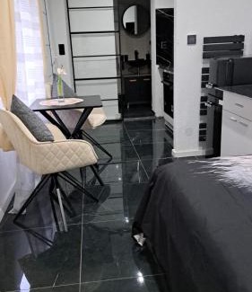 Brackenheim Apartment | LuxusLoft Hausen