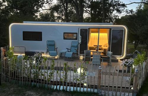 Luetow Other | Luxuswohnwagen Dreamer mit Achterwasserblick