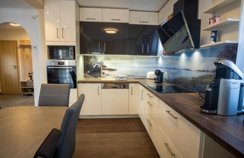 Balatonkeresztur House | LuxVil Apartman