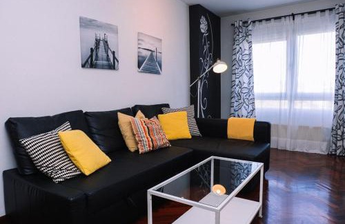 O Perpetuo Socorro Apartment | Luz y descanso con parking by CABANA Rentals