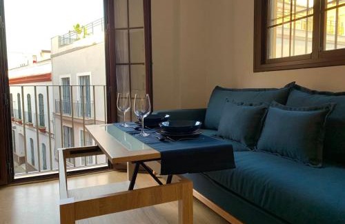 San Vicente Apartment | Luz y Tranquilidad en el Casco Histórico - Parking Gratis