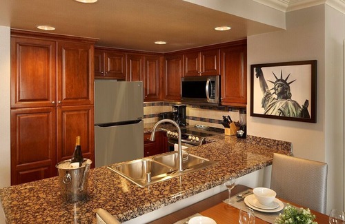 Las Vegas Apartment | LV BLVD – 2 Bedroom Hilton