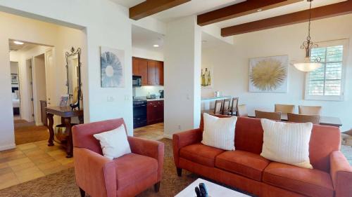 La Quinta Apartment | LV222 Spacious Upstairs 2BR Lock-Off in Legacy Villas