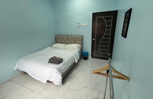 Kuantan House | LW homestay Bukit Setongkol near Menara 188, HTAA