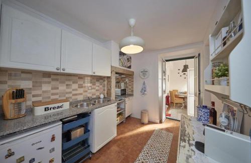Santo Amaro Apartment | Lx Factory Apartment! Outside terrace