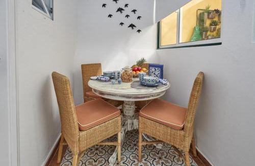 Santo Amaro Apartment | Lx Factory Apartment! Outside terrace