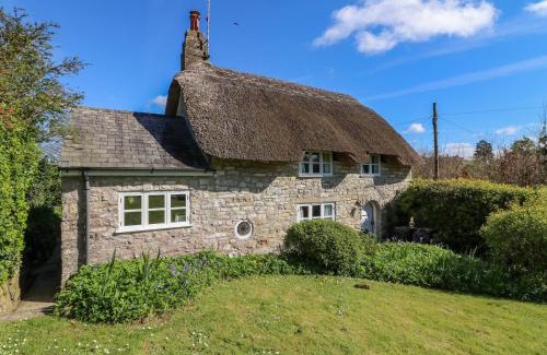 Holworth House | Lychgate Cottage