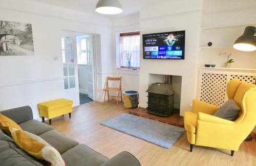 Stroud House | Lyndale House - Exclusive use, self catering, fpventures Stroud