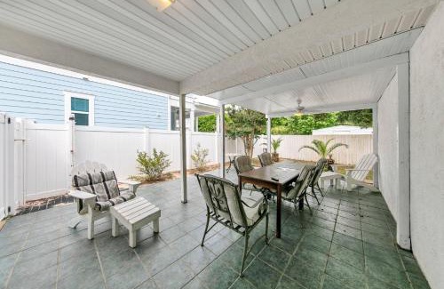 Panama City Beach House | Lyndell Beach Cottage
