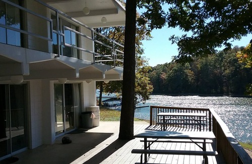 Almo Condo | Lynnhurst Resort Family Retreat #16 - 4 Bedroom Sleeps 14!