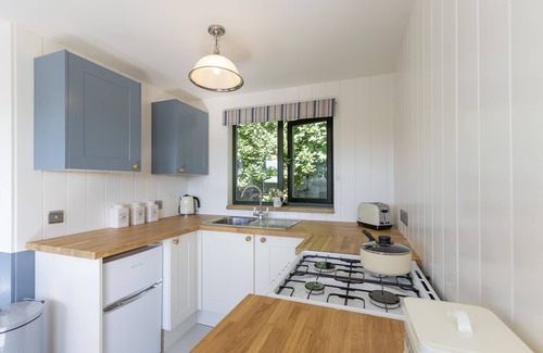 Bude Cabin | Lynstone Lakes
