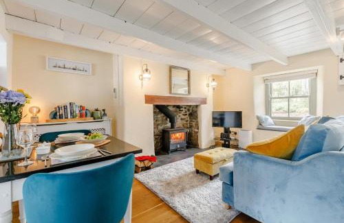 Marazion House | Lynwood Cottage