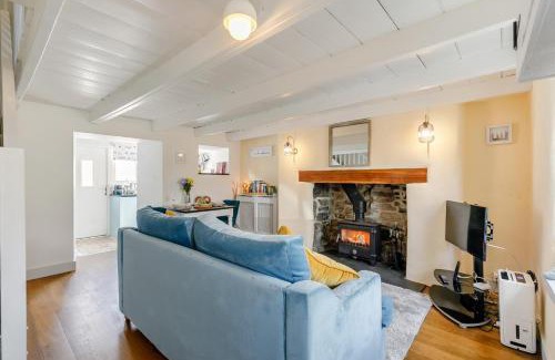 Marazion House | Lynwood Cottage