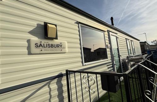 Rhyl Other | Lyons Robin Hood Holiday Park