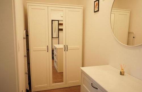 Buchholz Apartment | Möblierte 3-Zimmer-Wohnung nahe Düsseldorf in Duisburg-Süd