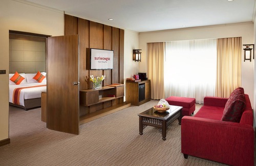 Chang Khlan Hotel | Mövenpick Suriwongse Hotel Chiang Mai