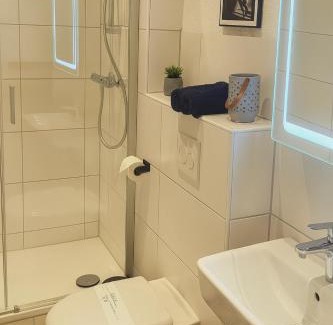 Center Apartment | Möwenklang - Wohnung an der KW-Brücke gegenüber vom Südstrand