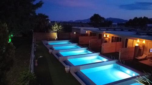 Archangelos House | M&B Luxury Suites Charaki