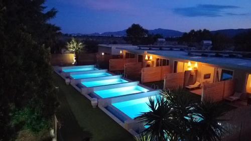 Archangelos House | M&B Luxury Suites Charaki
