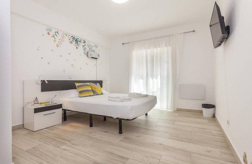 Lagos Apartment | M - Bedroom 2 at Martin & Tomas Guesthouse