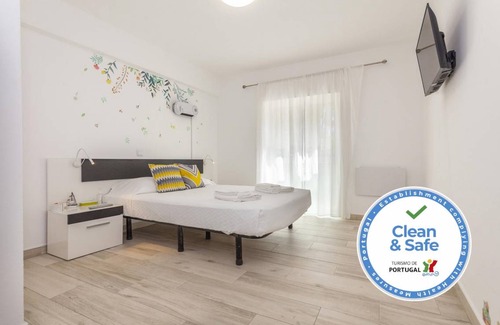 Lagos Apartment | M - Bedroom 2 at Martin & Tomas Guesthouse