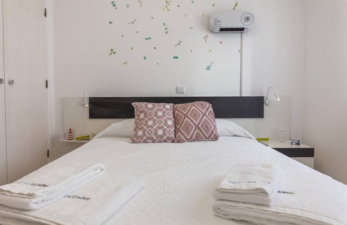 Lagos Apartment | M - Bedroom 4 at Martin & Tomas Guesthouse