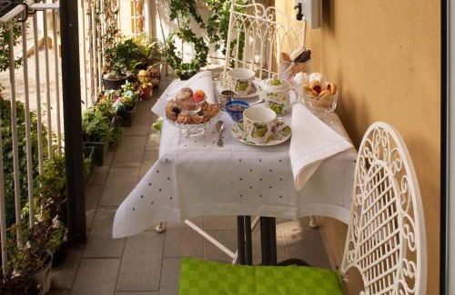 Ravenna Bed & Breakfast | M Club De Luxe B&B