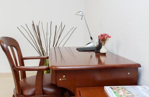 Zarichnyi District Apartment | M&M Aparthotel