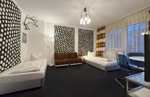 Gesundbrunnen Apartment | M M Central Vintage Family, Handwerker und Monteure Apartments