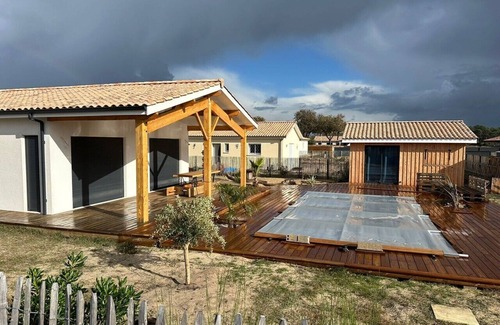 Vensac Villa | M'Ohana house near the center of the seaside resort of Montalivet les Bains