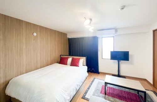Kujo Apartment | M's garden