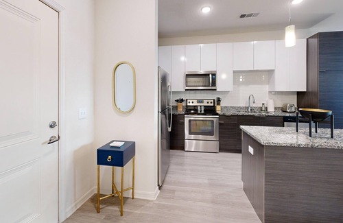 Sun Bay South Apartment | M South Tampa: Resort-Style Living with Pool and Modern Fitness