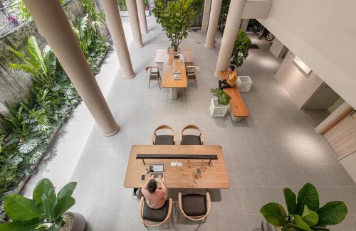 Phu Nhuan Hotel | M Village Living Hoàng Văn Thụ