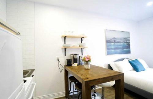 Mile End Apartment | M11 Modern Studio In the Heart of Mile-End
