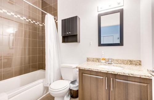 Milton Park Apartment | M11 Stylish & Modern 3BR downtown MTL