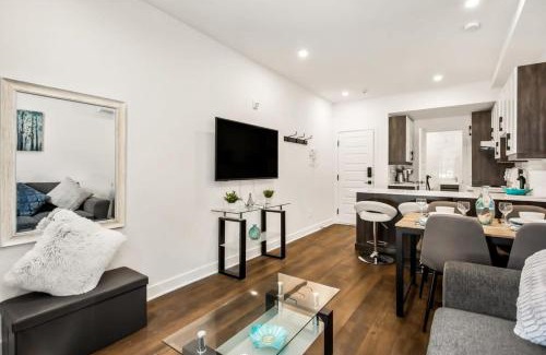 Mile End Apartment | M11 Upscale Comfy Studio wAC in Perfect Location