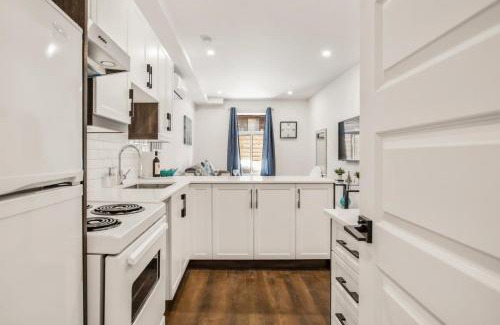 Mile End Apartment | M11 Upscale Comfy Studio wAC in Perfect Location