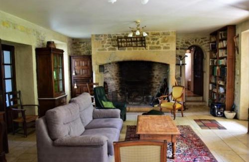 Floirac House | Ma maison de famille en Quercy avec piscine