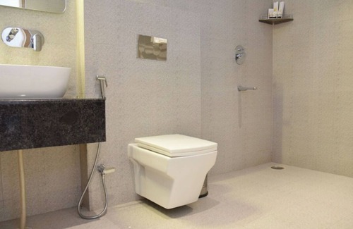 Lucknow Hotel | Maa Kripa Hotel & Banquets