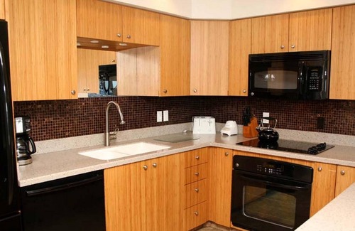 Kihei Hotel | Maalaea Surf #c-8 by Ali'i Resorts