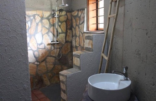 Buwama Cabin | Mabamba Lodge