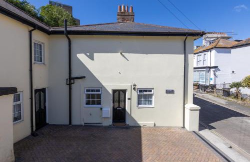 Torquay City Centre House | Mabel Cottage
