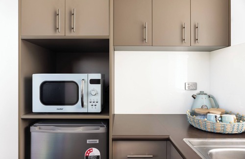 Saint Kilda South Apartment | MAC St Kilda by Melbourne Apartment Collection