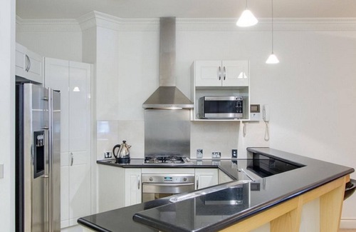 Brisbane Central Business District Apartment | Macarthur Chambers
