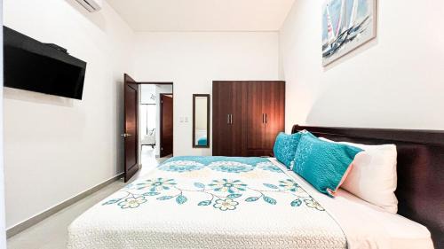 Proyecto Valle Escondido House | Macaw House with private pool in Arenas Herradura