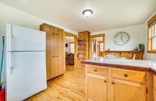 Mackinaw City House | Mackinaw City Getaway - 3 Mi to City Beach!