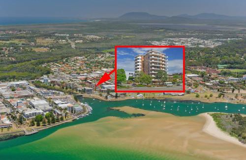 Port Macquarie Apartment | Macquarie Towers 17 1 Waugh Street