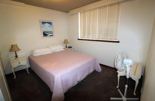 Port Macquarie Apartment | Macquarie Towers 17 1 Waugh Street