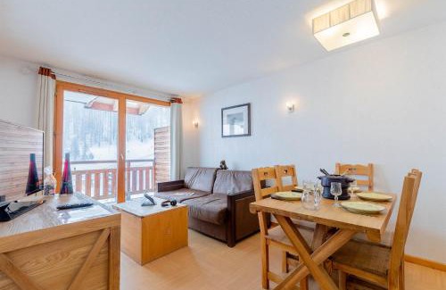 Les Orres Apartment | Madame Vacances Résidence Le Parc Des Airelles